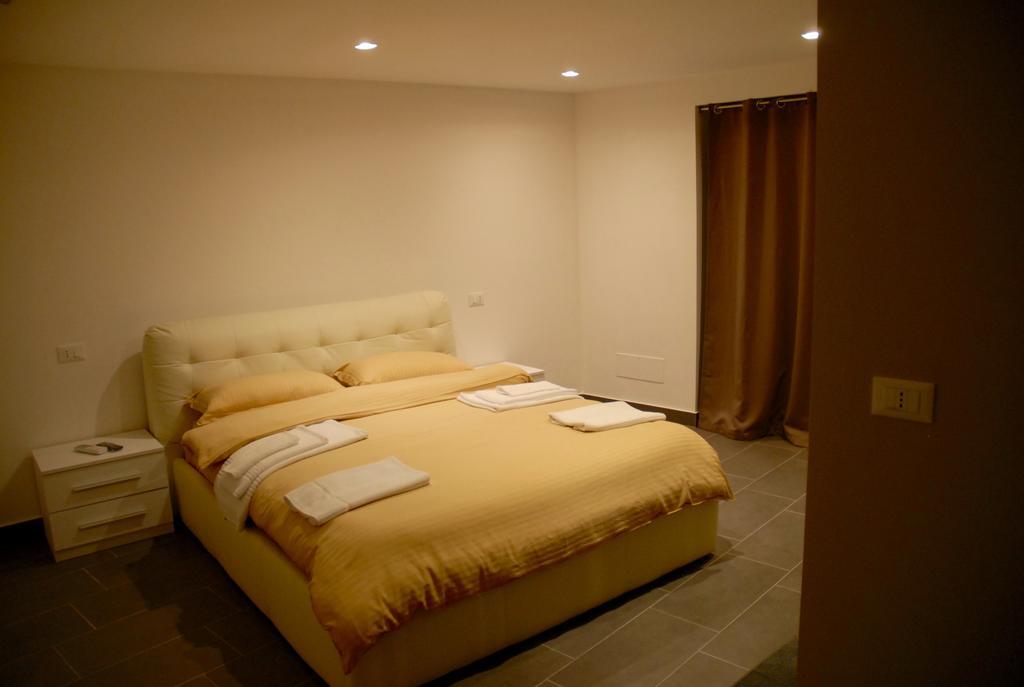 Yuba - Aragon Home Holiday مونتالبانو إليكونا المظهر الخارجي الصورة